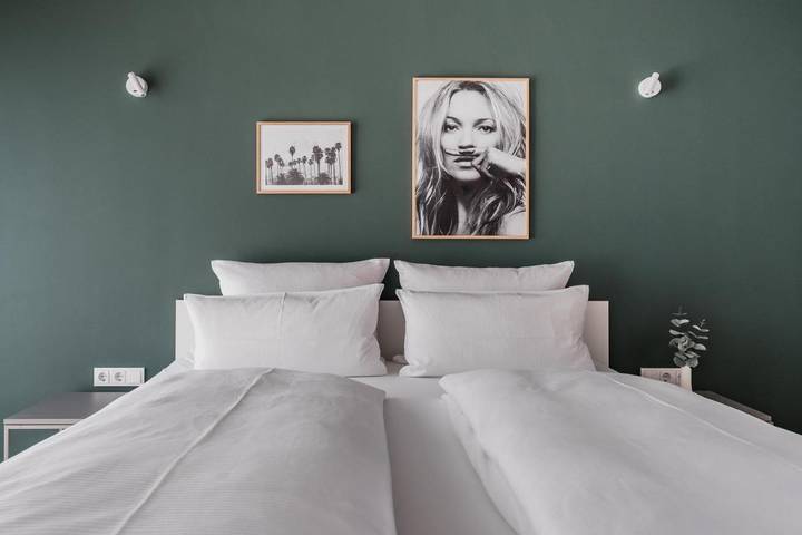 Apartmenthotel, mit Terrasse und Garten
