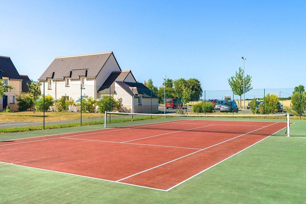 Holiday Park in France with Garden Terrace in Azay-le-Rideau, Loire Valley