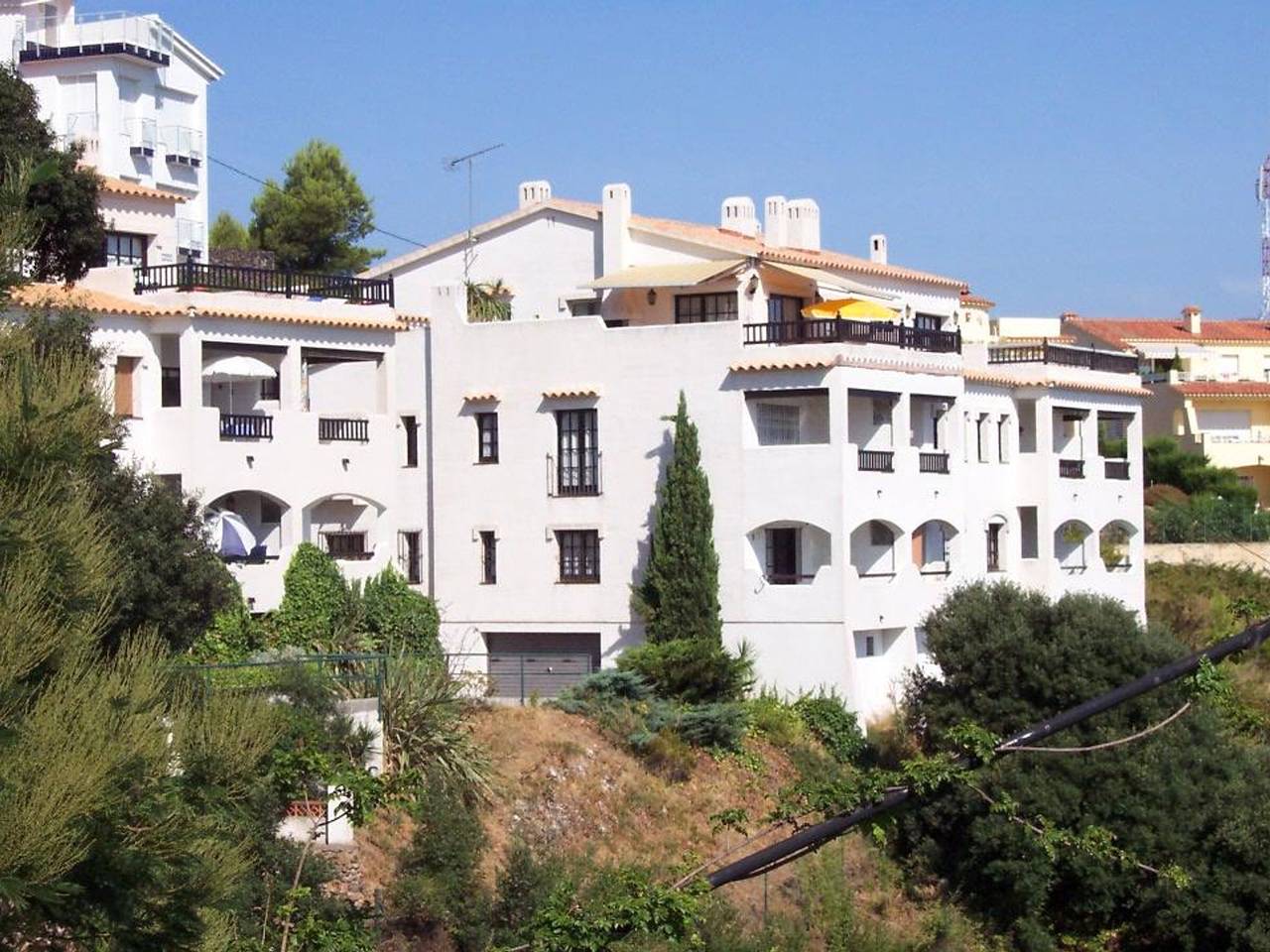 Apartamento entero, Cel 103 Apartamento luminoso y sencillo en residencial ajardinado con piscina comunitaria in Llansá, Alt Empordà