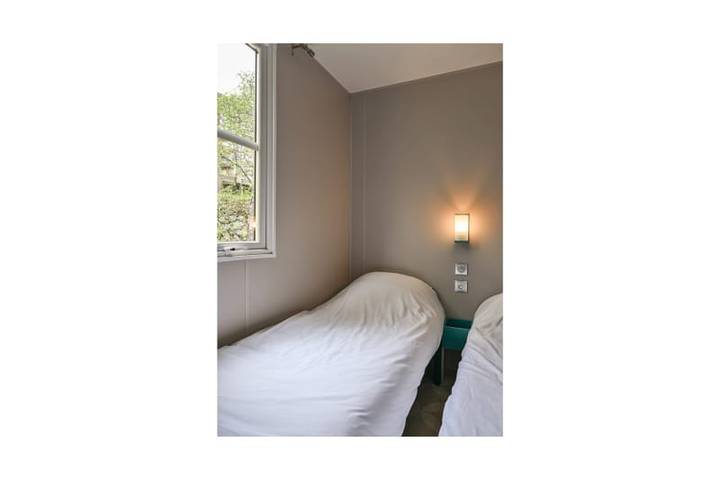 Caravane pour 6 personnes, avec balcon/terrasse ainsi que sauna et terrasse à Nant - 4