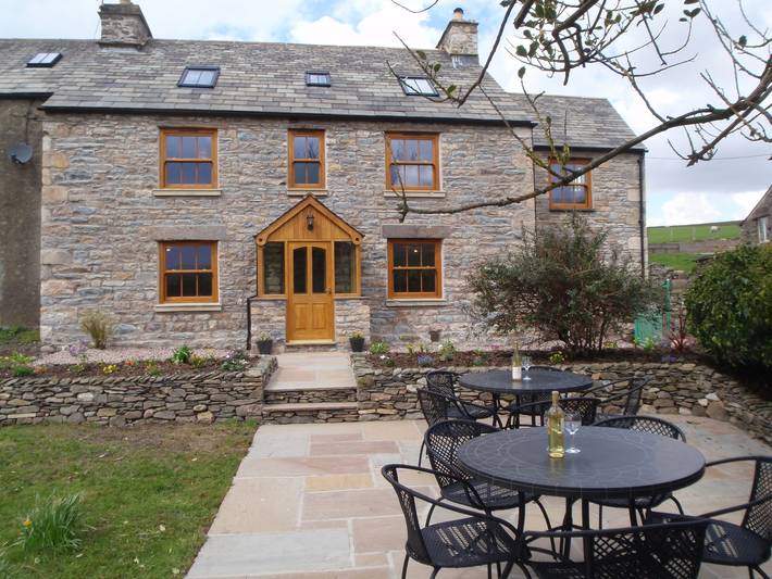 Cottage for 10 people, with garden in Yorkshire Dales National Park