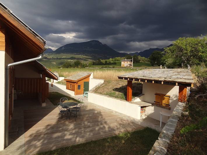 Chalet pour 7 personnes, avec jardin ainsi que terrasse et jacuzzi dans Hautes-Alpe - 4