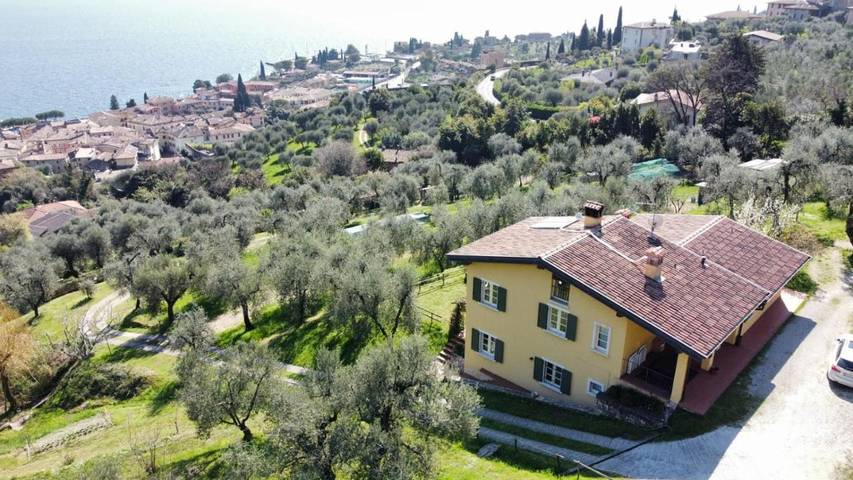 Ferienwohnung für 5 Personen, mit Seeblick und Garten sowie Ausblick