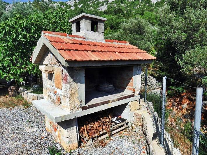 Ferienhaus für 4 Personen mit Terrasse in Starigrad, Zadar