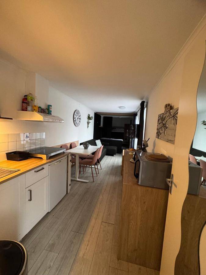 Geheel appartement, One-Bedroom Apartment in Heerhugowaard, Nederlandse Noordzeekust