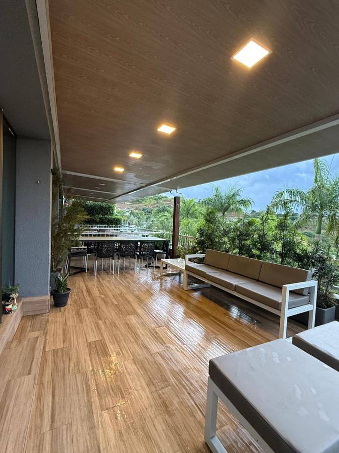 Casas e apartamentos de temporada para 5 pessoas, com balcão e piscina em Bananeiras