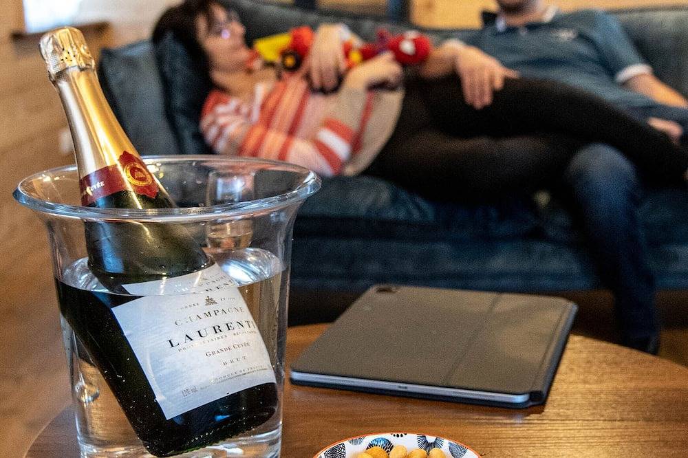 5* gîte with indoor pool, sauna, 20 mins from ski slopes, 300 m from a lake in Saulxures-sur-Moselotte, Parque natural regional de los Ballons des Vosges