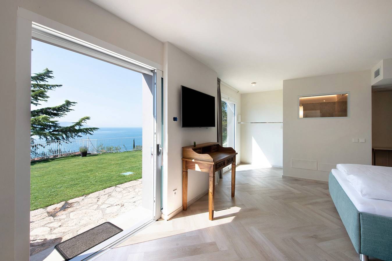 Huisdiervriendelijk appartement Villa Gargnano met uitzicht op het meer en de tuin, foto 9