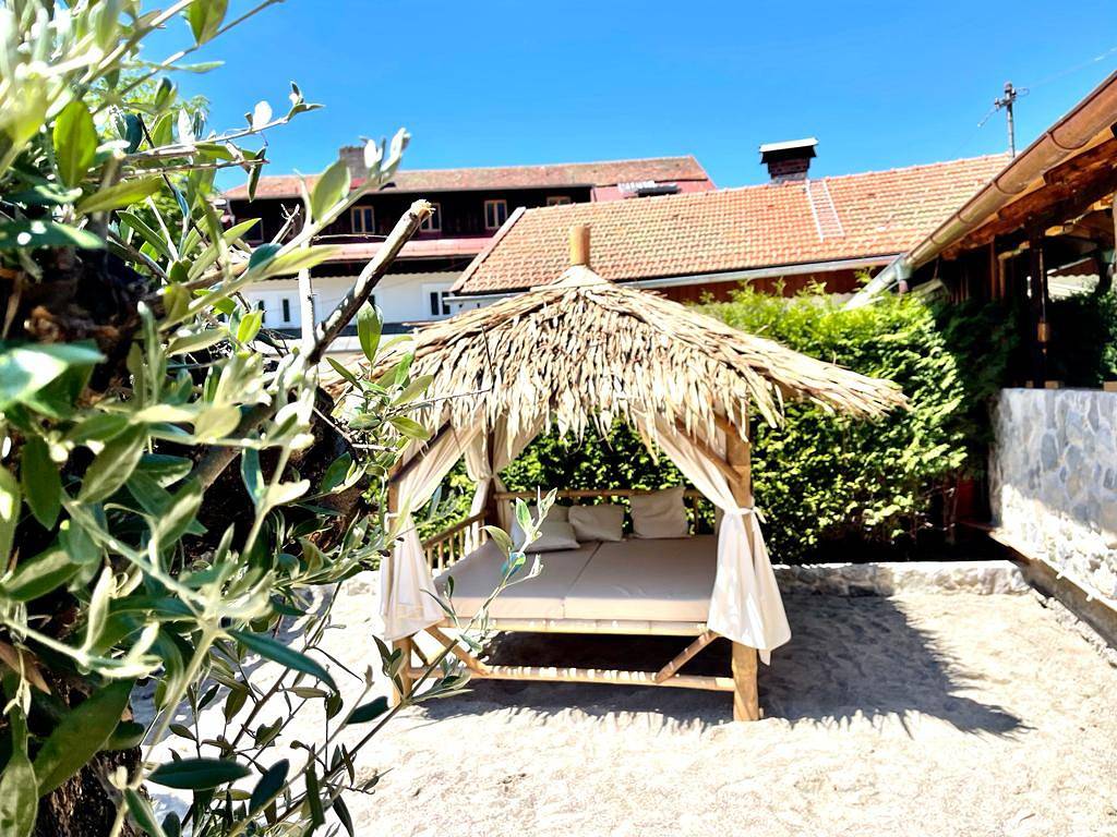 Ferienhaus "Alpen Lounge Bayrischzell" mit Bergblick, privatem Pool und Wlan in Sudelfeld, Bayrischzell