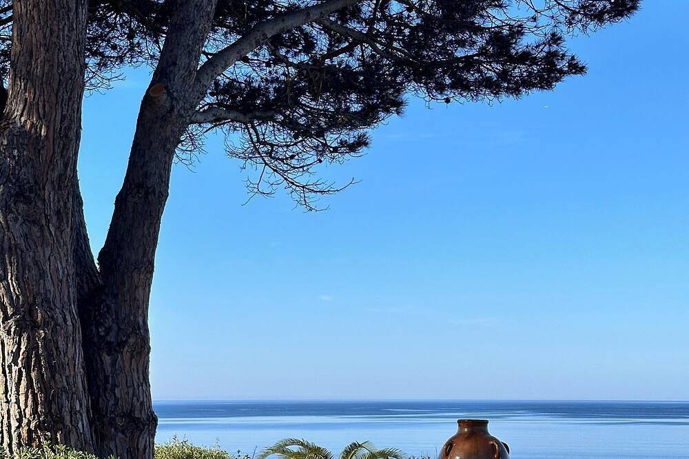 Rare! This summer, enjoy a \"Waterfront\" family home in Sagone... in Sagone, Coggia