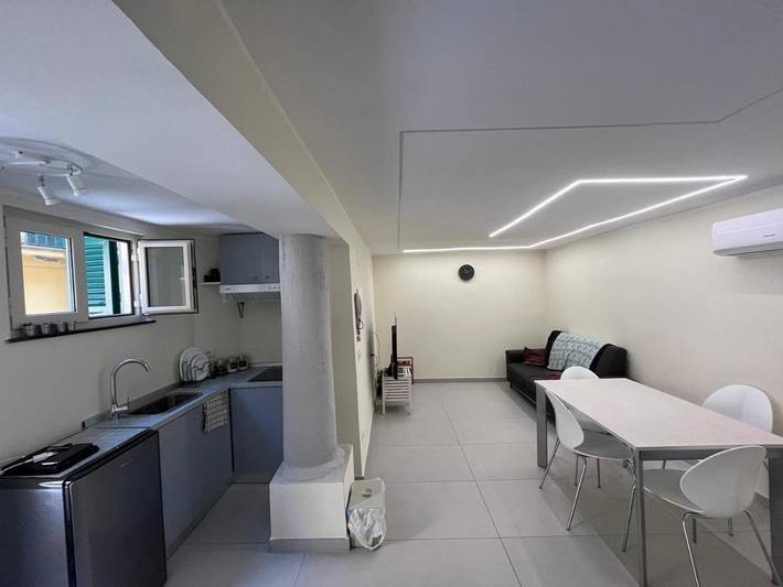 Casa vacanza per 3 persone, con balcone e panorama a Napoli