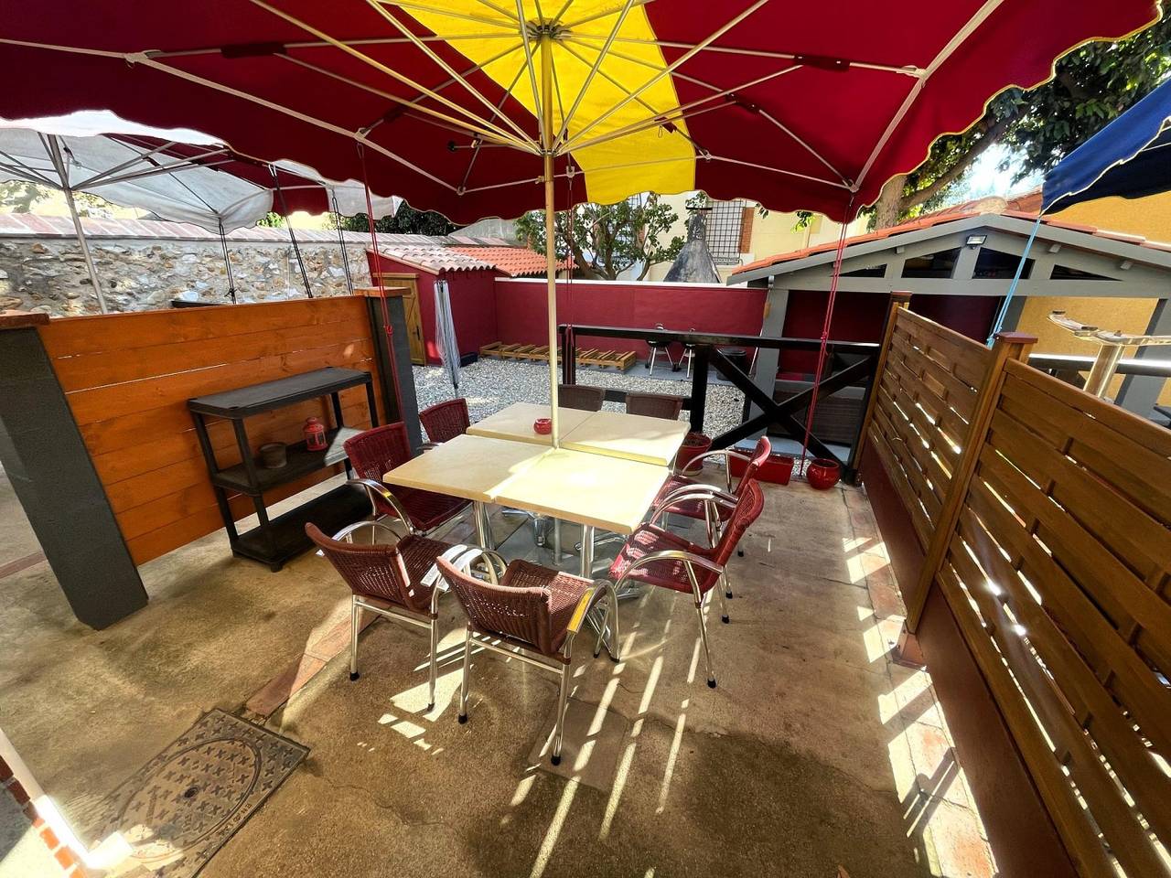 La Maison Rouge in Saint-Laurent-de-la-Salanque, Côte d'Améthyste