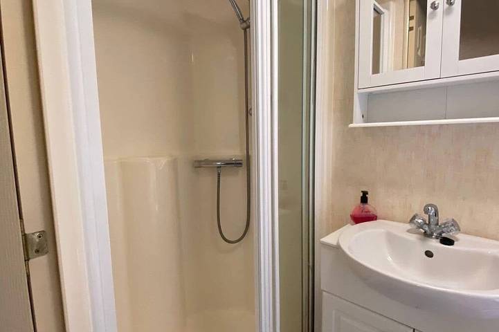 Family & Dog Friendly 2-Bed Caravan, Sleeps 6 in Dumfries und Galloway