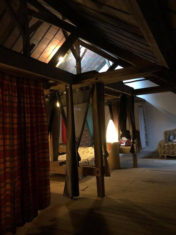 Gîte pour 9 personnes, avec terrasse et vue dans Chaudon - 4