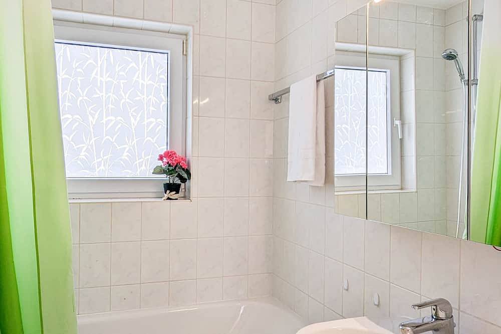 Ganze Wohnung, Ferienwohnung \"im Königswinkel\" in Neuschwanstein, Schwangau