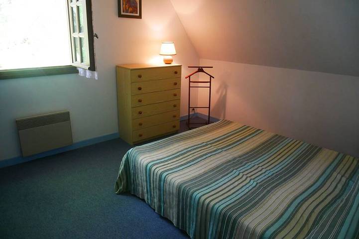 Location de vacances pour 5 personnes, avec terrasse et jardin à Thiézac - 2