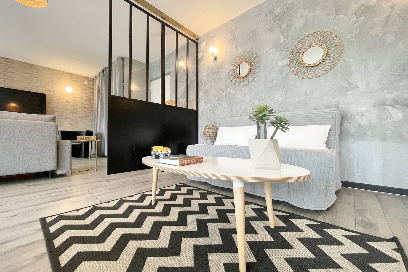 Ganze Wohnung, Ferienwohnung für 6 Personen mit Balkon in Grenoble, Isère