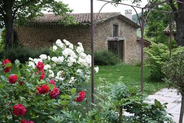 Gîte pour 4 personnes, avec terrasse et jardin à Vaunaveys-la-Rochette