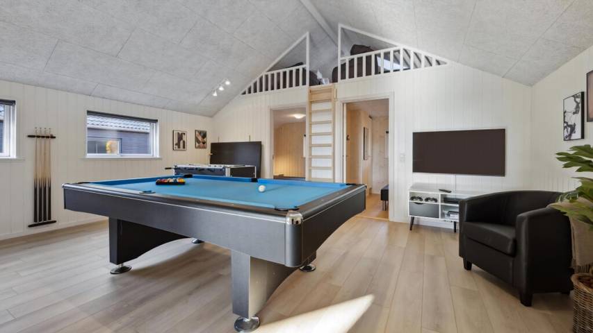 Ferienhaus für 12 Personen, mit Sauna und Terrasse sowie Garten in Mecklenburgische Seenplatte - 4