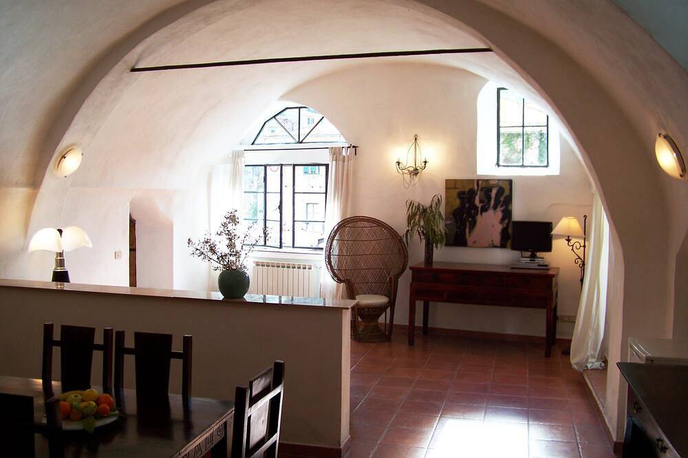 Ganze Wohnung, Elegante Wohnung, Traumgarten, Strandnähe. in Dolcedo, Dolcedo Gemeinde