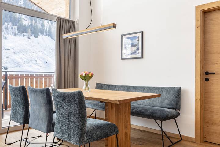 Ferienwohnung für 6 Personen, mit Kinderpool und Balkon in Rauris