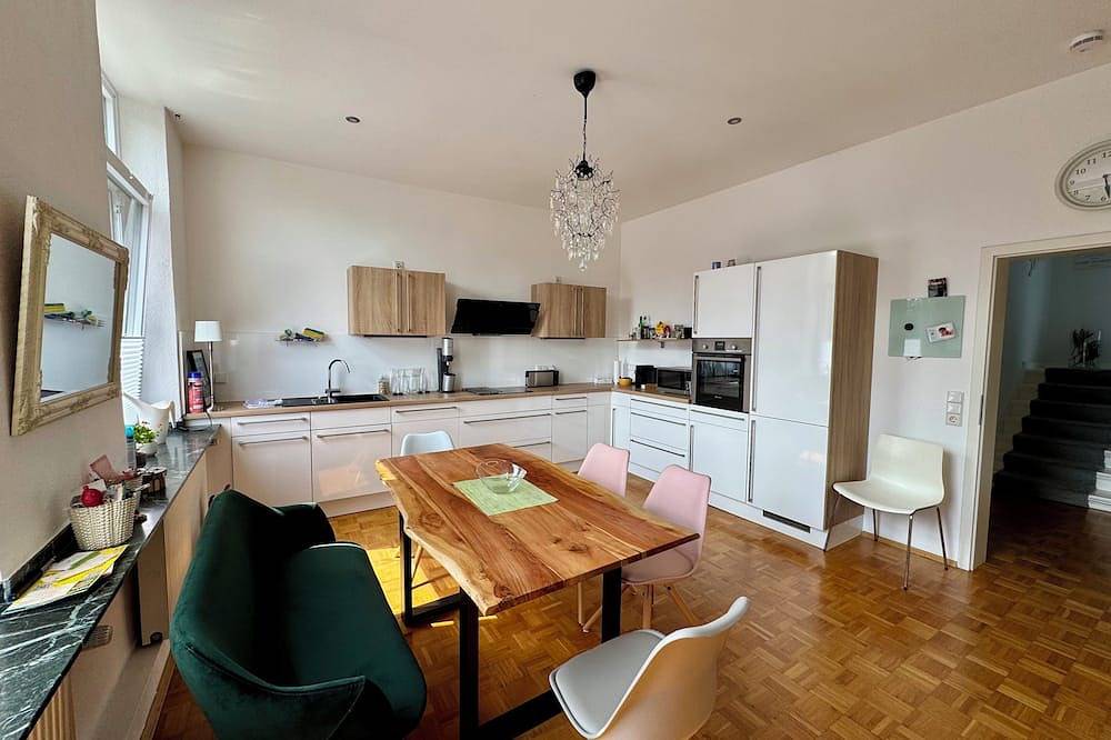 Entire apartment, Cozy maisonette near the Krefeld city forest in Krefeld, Lower Rhine