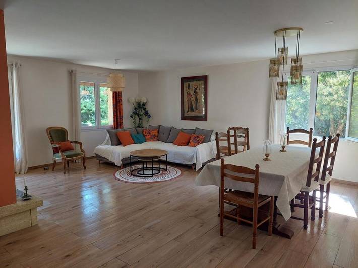 Location de vacances pour 4 personnes, avec Terrasse ainsi que Jardin et Vue à Audrix