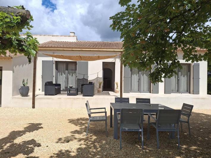 Location de vacances pour 6 personnes, avec jardin et vue, animaux acceptés à Saint-Paulet-de-Caisson - 4