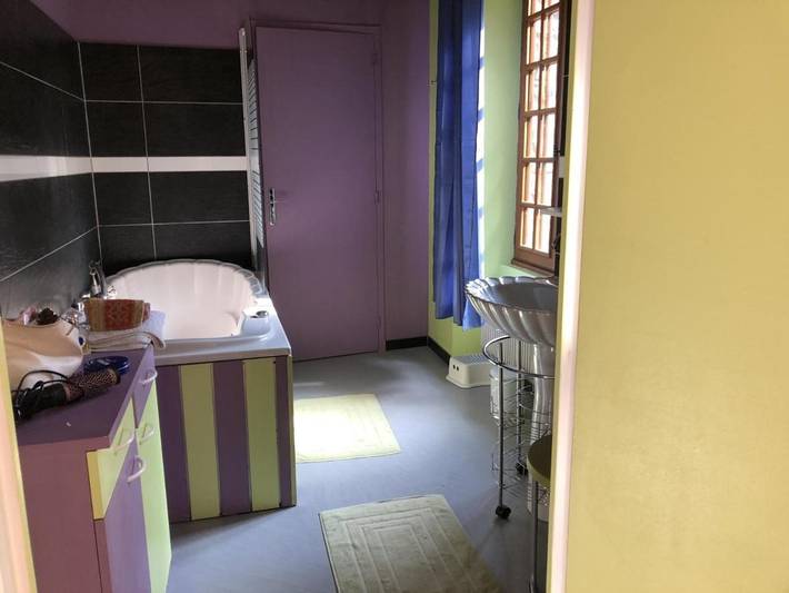 Location de vacances pour 6 personnes, avec vue et jardin à Saint-Rémy - 3