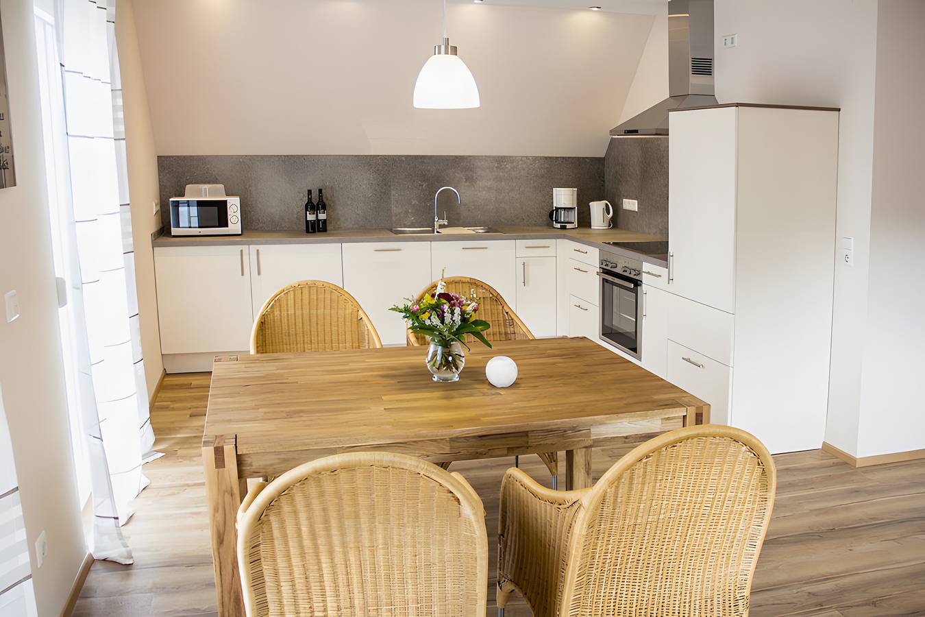 Ganze Wohnung, Ferienwohnung 'Kirschblüte' mit Bergblick, Gemeinschaftsgarten und Wlan in Oberkirch, Mittlerer Schwarzwald