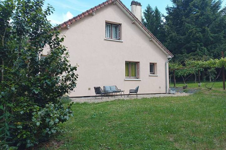 Location de vacances pour 2 personnes, animaux acceptés à Saint-Priest-les-Fougères - 4