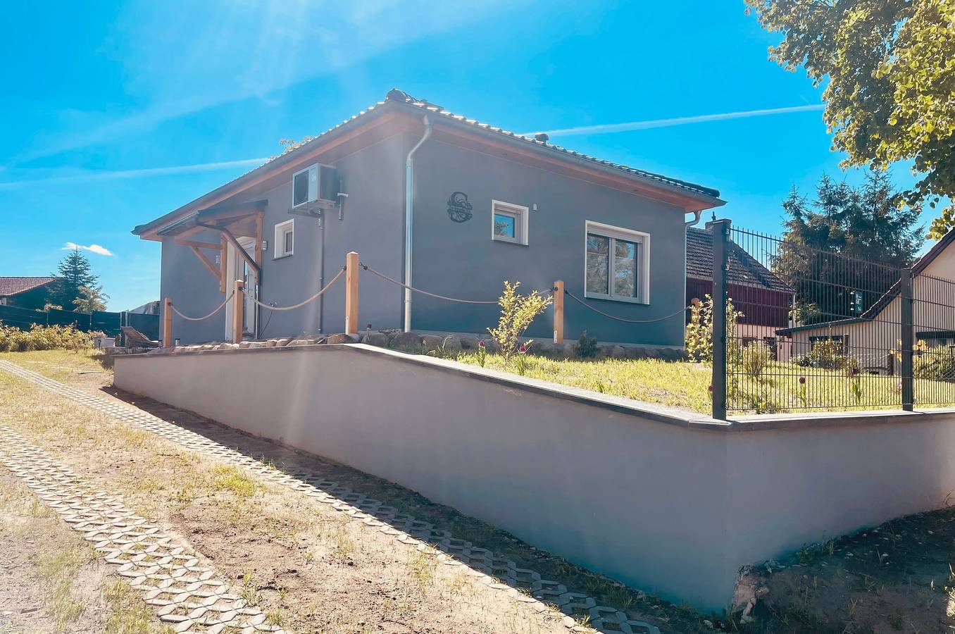 Maison de vacances 'Zur Schwalbe' avec terrasse privée, Wi-Fi et climatisation in Melzow, Warnitz