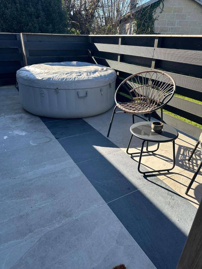 Gîte pour 2 personnes, avec terrasse à Saint-Loubès - 2