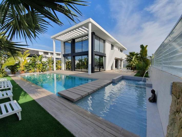 Casa rural para 6 personas, con piscina para niños y vistas además de jardín y piscina en San Fulgencio