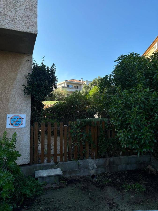Location de vacances pour 2 personnes, avec terrasse et jardin à L'Île-Rousse - 4
