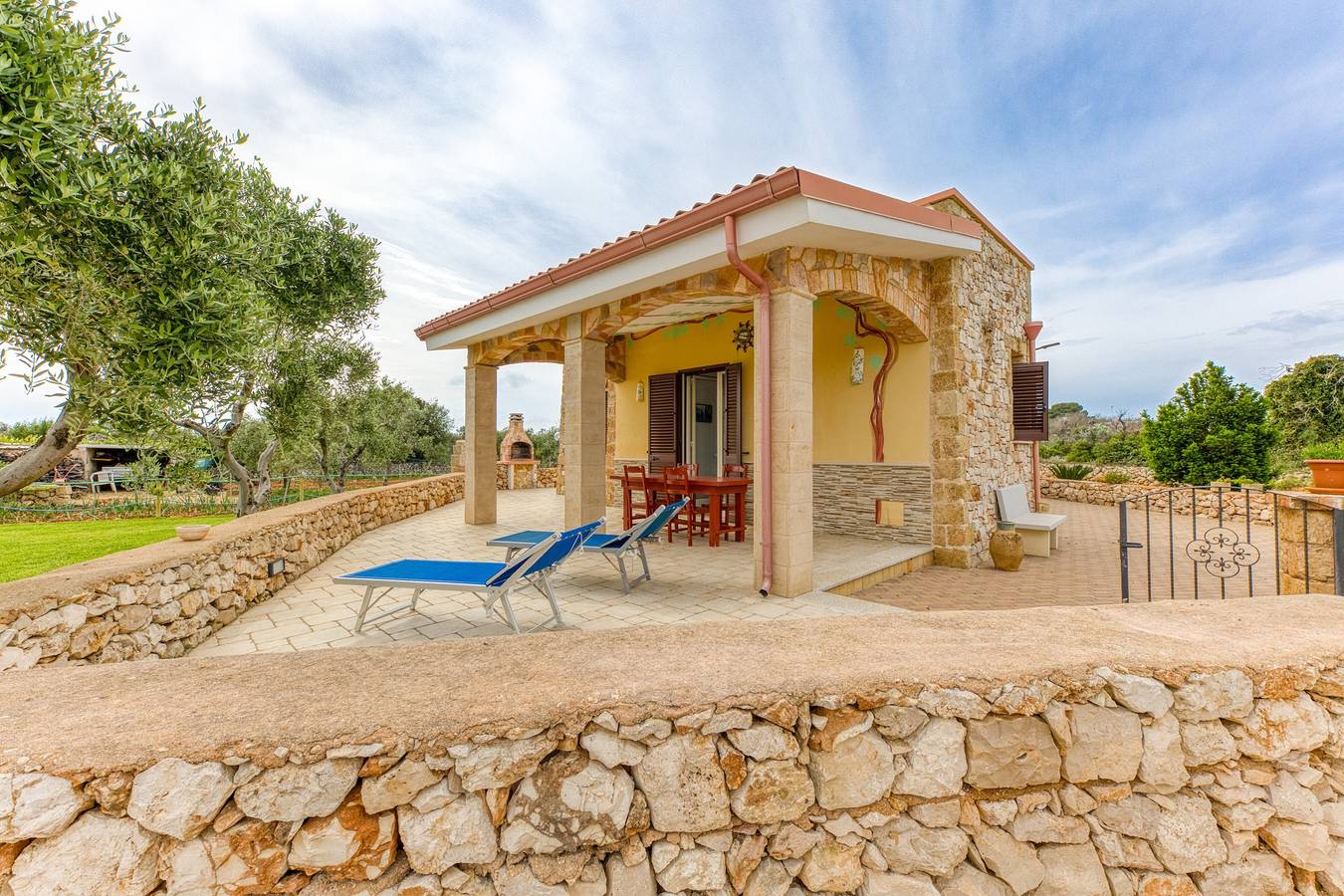 Casa vacanze 'Del Cuoco' con piscina condivisa, giardino privato e aria condizionata in Morciano di Leuca, Golfo di Taranto