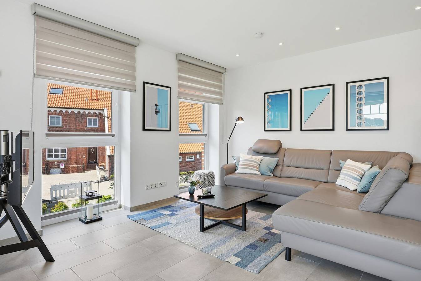 Ganze Wohnung, Neue Ferienwohnung (80qm) für 2 Personen mit Balkon in traumhafter Lage in Greetsiel, Krummhörn
