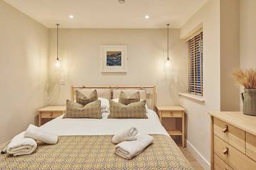 Glamping for 6 People in Swansea region, Photo 3