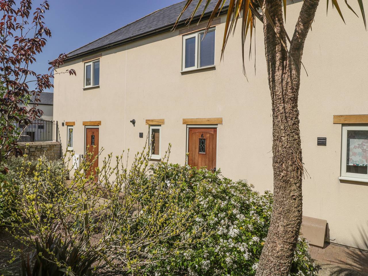 6 Malthouse Court in Watchet, Somerset