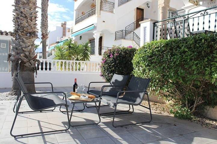 Ferienwohnung für 4 Personen, mit Whirlpool und Garten sowie Pool - 1