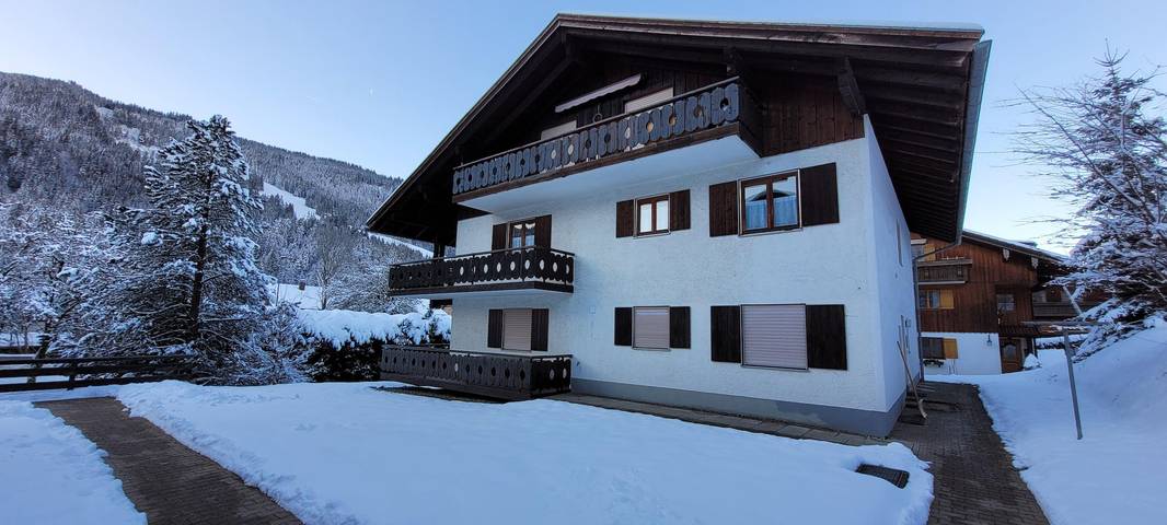 Ferienwohnung für 2 Personen, mit Balkon in Vorderhindelang - 2