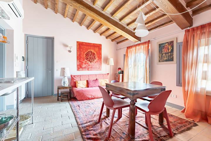 Apartamento entero, Apartamento de vacaciones para 2 personas con piscina in Lido di Camaiore, Camaiore