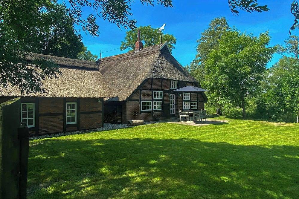 Reethaus von 1870 mit Sauna am Jadebusen in Stadland, Nordseeküste