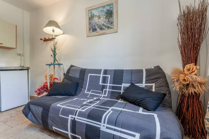 Entire apartment, L atelier de raymond in Verfeuil, Nimes region