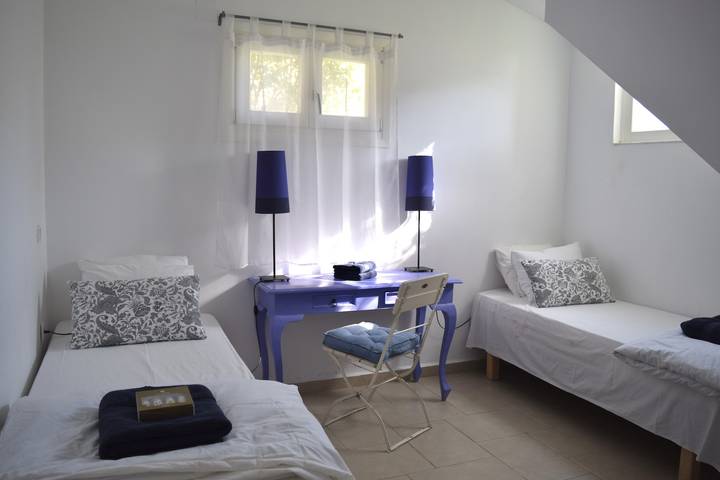 Location de vacances pour 6 personnes, avec jardin et vue sur l’océan dans Syros - 2