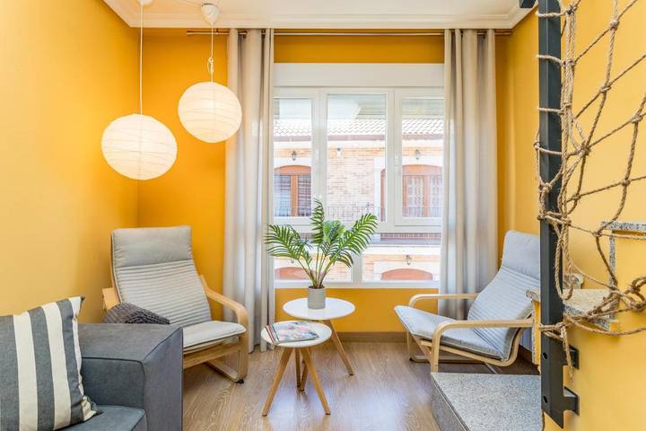 Apartamento para 7 personas, con terraza, Se admiten mascotas en Valencia de Don Juan