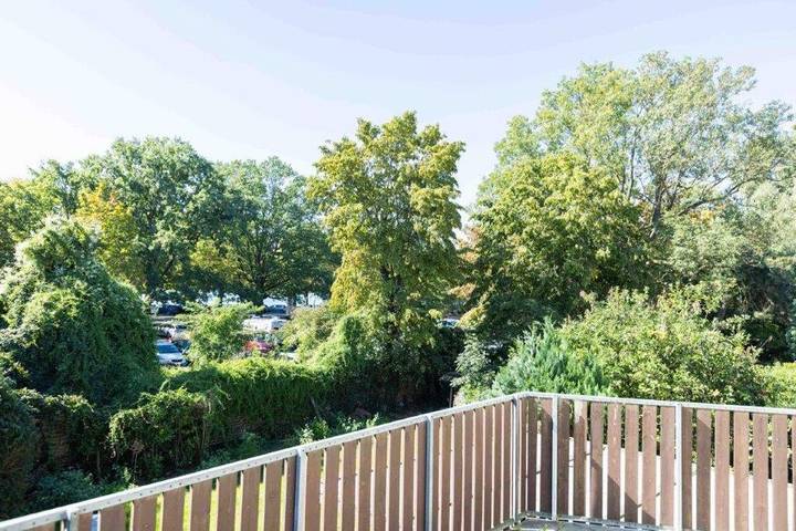 Ferienhaus für 4 Personen, mit Balkon und Terrasse sowie Garten und Seeblick in Schützenfest Hannover