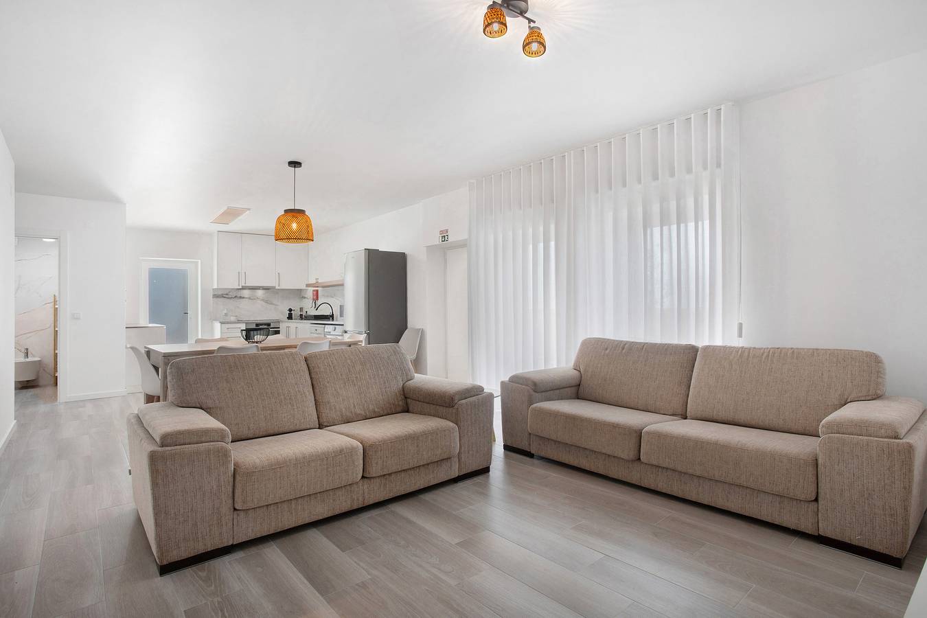 Holiday Home 'T3 São Martinho Do Porto' with Shared Terrace and Wi-Fi in Praia de São Martinho do Porto, São Martinho do Porto