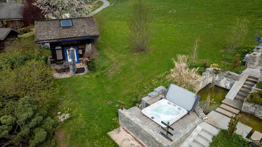 Chalet pour 2 personnes, avec vue et jardin - 1