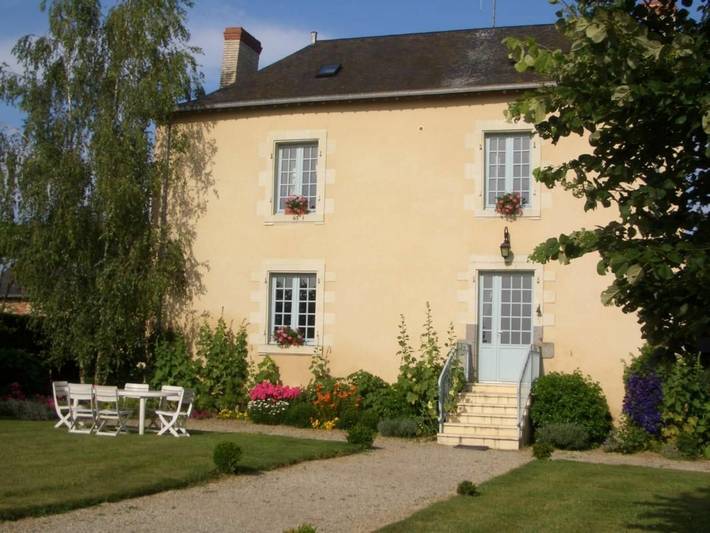 Gîte pour 8 personnes, avec terrasse et jardin, animaux acceptés